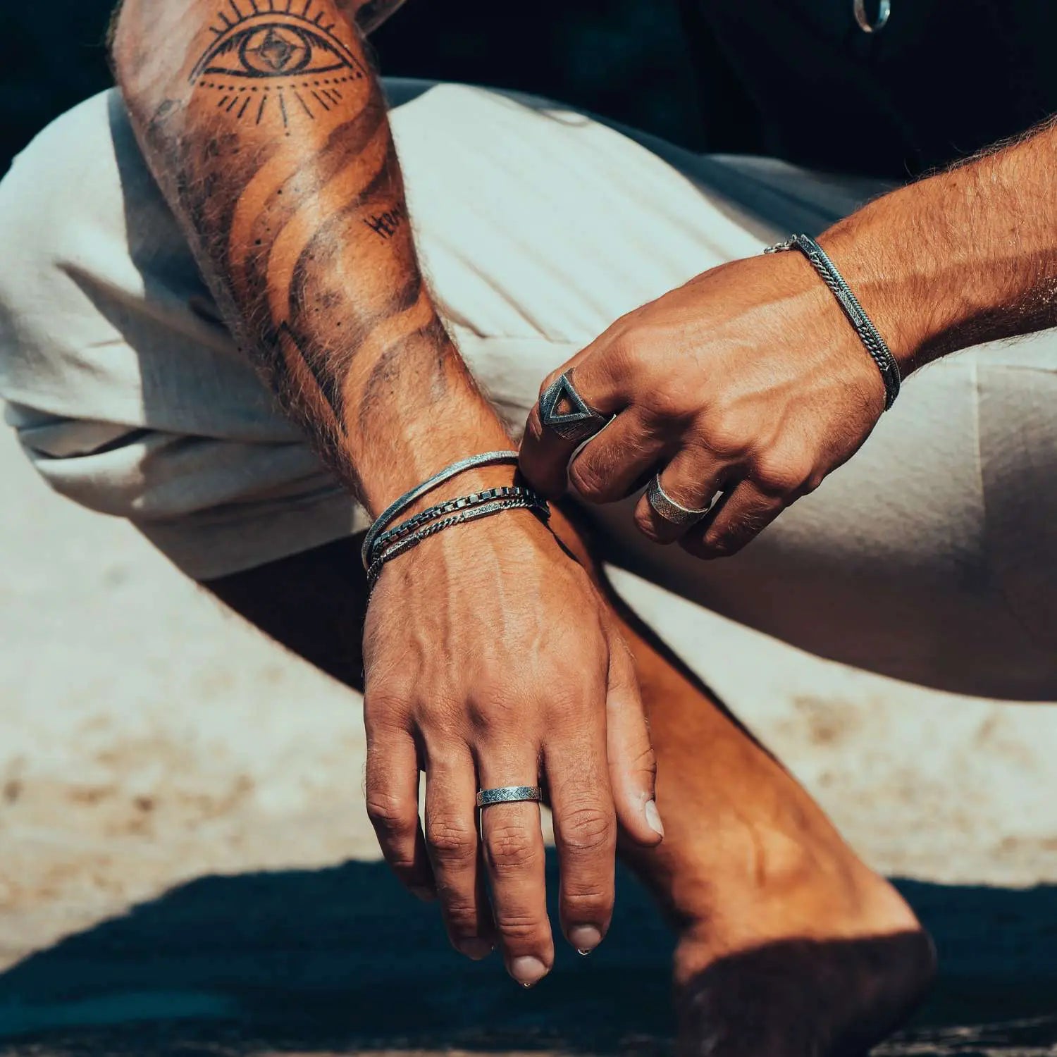Minimalistische zilveren herenring – NOX RING MEDIUM, handgemaakt door PALM. Jewelry
