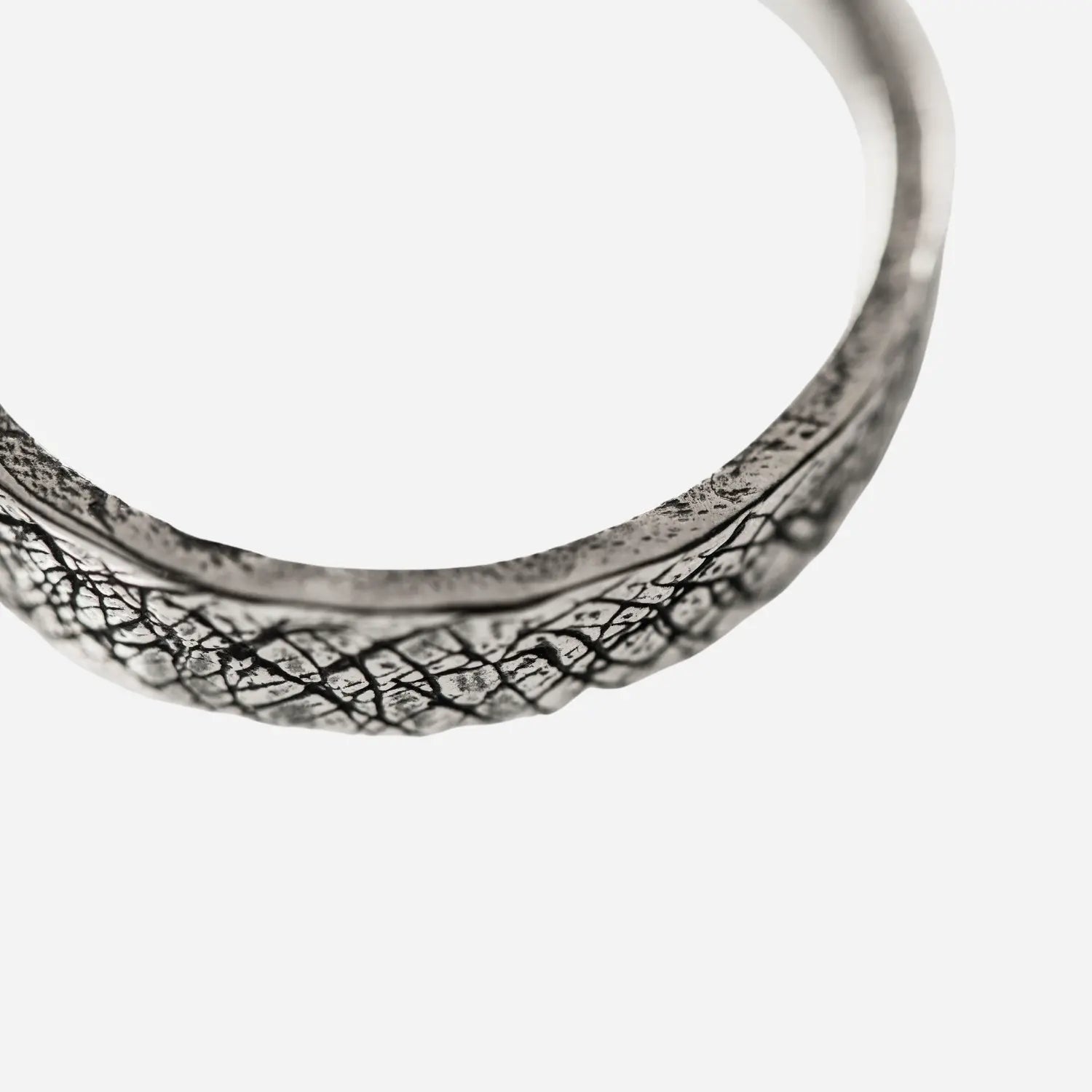 Minimalistische zilveren herenring – NOX RING MEDIUM, handgemaakt door PALM. Jewelry