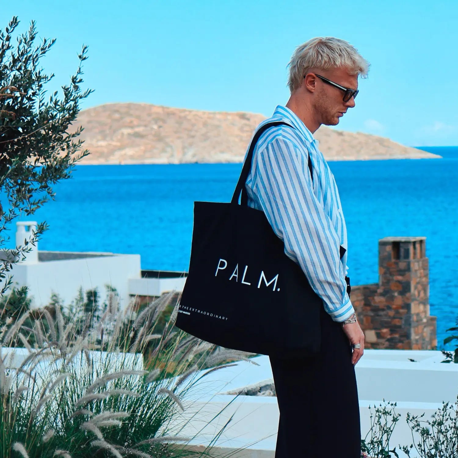 PALM TOTE BAG.
